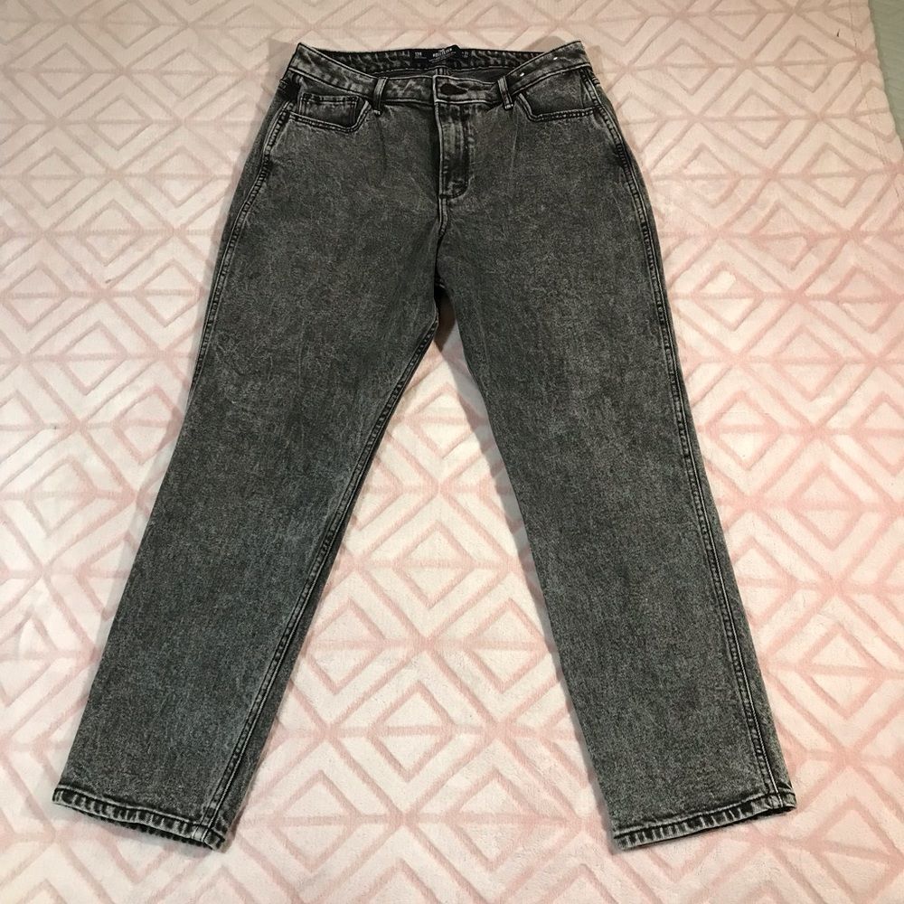 Hollister Black Curvy High Rise Mom Jeans Size 13R 31x27 P1197